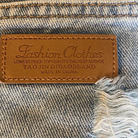 High rise, denim shorts, frayed hem distressed fabric,  size medium - Picture 6 of 7